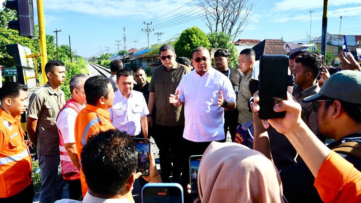 Andre Rosiade Minta KAI Pasang Palang dan Siapkan Tenaga Manual di Perlintasan Rawan
