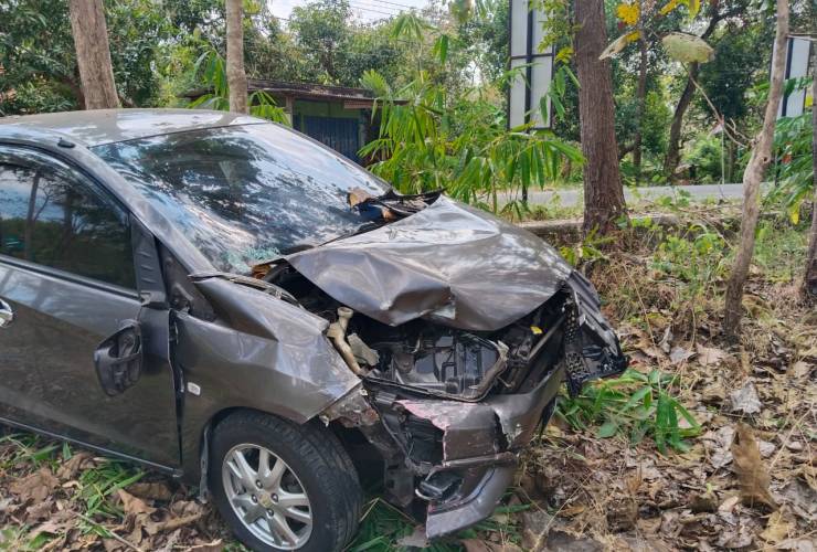Tabrakan Duo di Paliyan: Brio Tabrak Genio, Keduanya Terjatuh ke Jurang