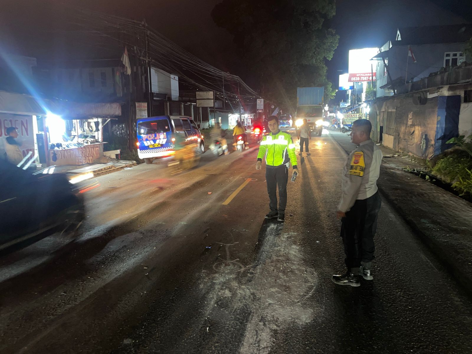 Kecelakaan Maut di Jalur Sukabumi–Bogor: Pemotor Tewas Terlindas Truk Fuso